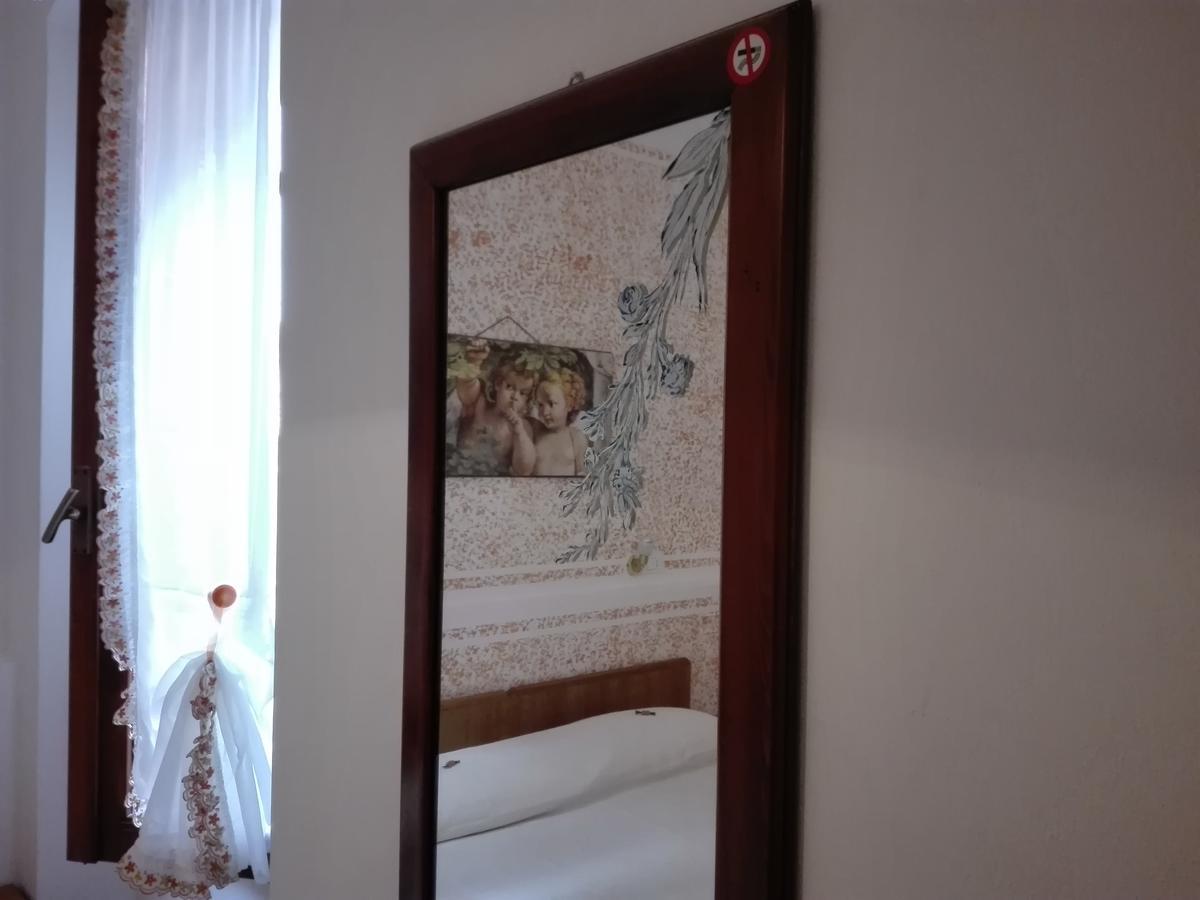Albergo Giardino Toscolano-Maderno Exterior foto