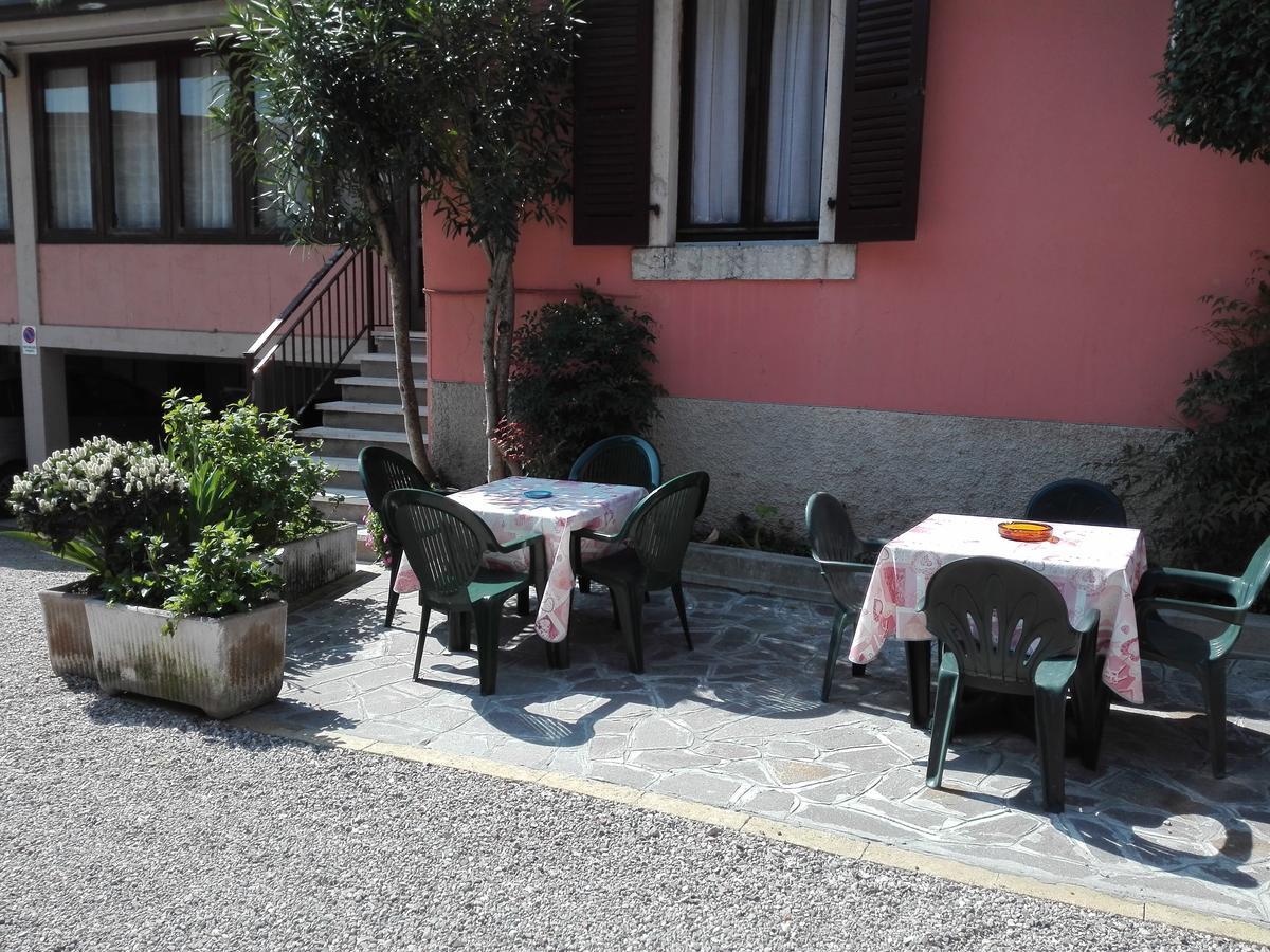 Albergo Giardino Toscolano-Maderno Exterior foto