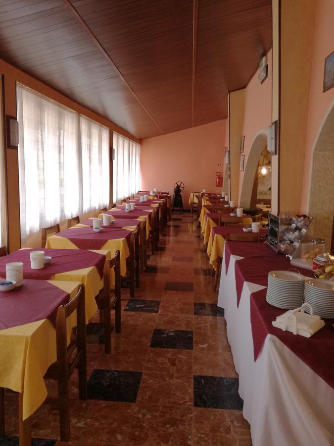Albergo Giardino Toscolano-Maderno Exterior foto